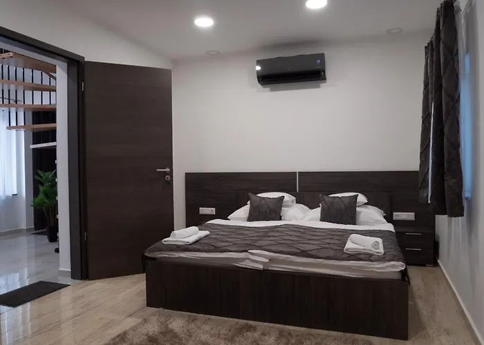 בית הארחה Andoravendeghaz - 3*