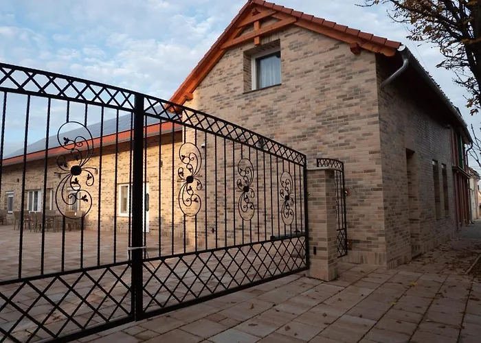 Andoravendeghaz - 3*